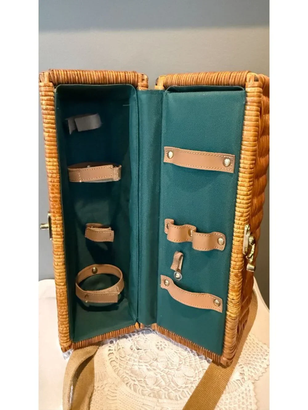 Wicker Wine Carrier Picnic Tote with Shoulder Strap Wine Bottle & Glass Holder